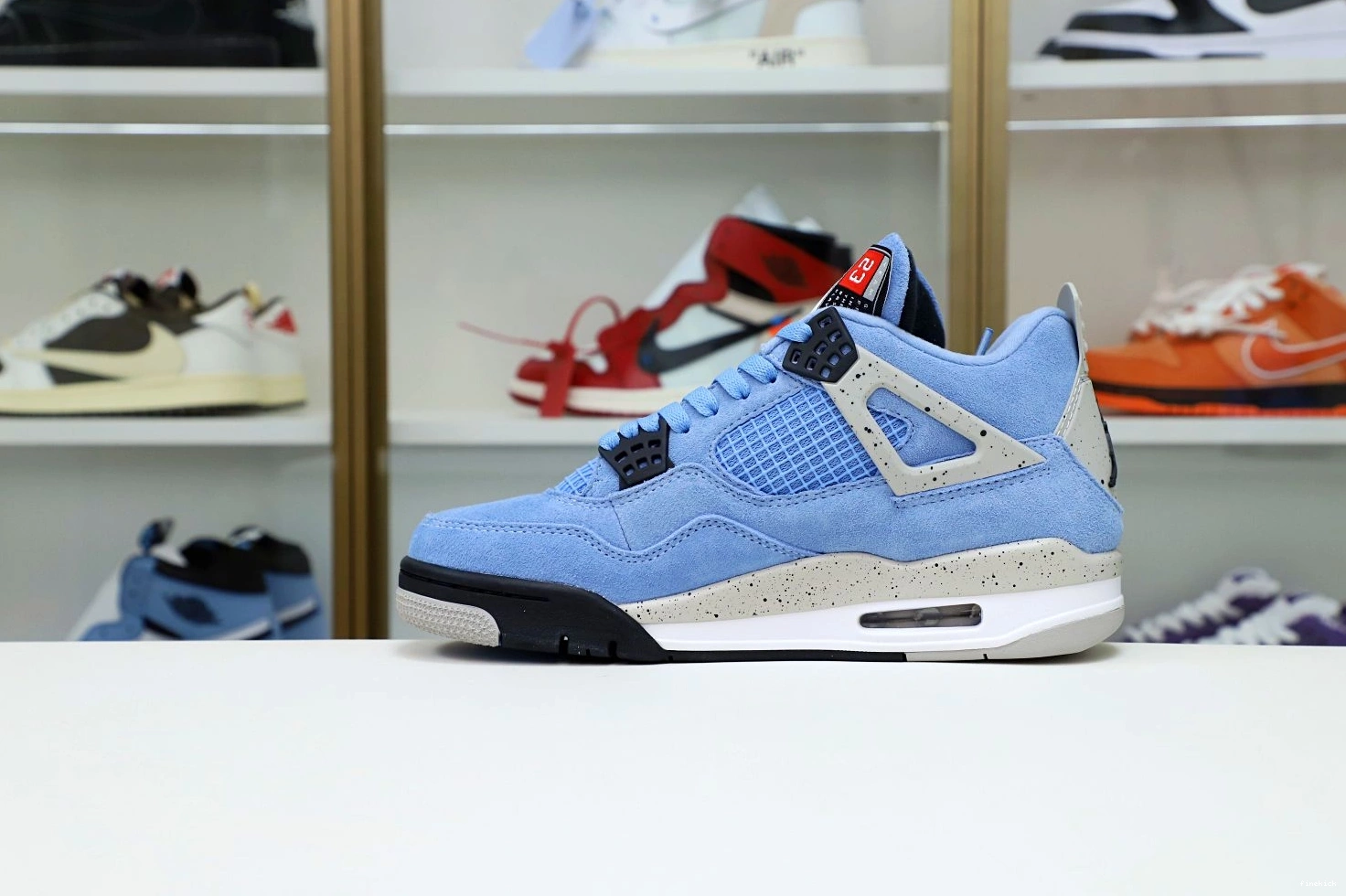 JORDAN 4 BLUE UNIVERSITY AIR 0209